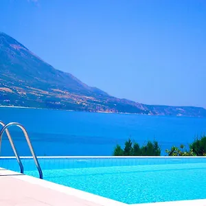 villa-thalassa-trapezaki-kefalonia.kefaloniahotels.net/